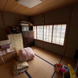 2階の６畳の和室　押入があります  
