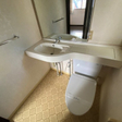 2階のトイレと洗面 