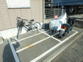 駐輪スペース（バイクは月額2000円で駐輪可） 