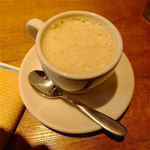 烏龍茶のはちみつロイヤルミルクティー