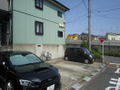 ●敷地内駐車場一台付き（無料） 