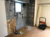 EISENビル・４０４号室只今リホーム工事真っ最中！イメージ写真は既存キッチン撤去後の様子。