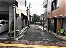 道にも色々ありまして勘違いすると怖いです。「第３弾：私道の通行に関する権利？」誰でも大手を振って歩けるのでしょうか？