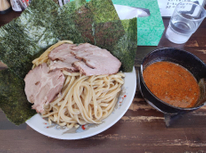 冷やしつけめん食べ始めました。