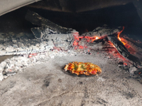 ピザ焼いてきました