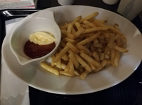 ポテトを食べに