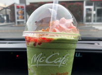 プリンも出てますが