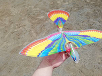 パタパタ飛びます