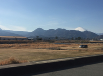 眺望オススメ！川に山！！