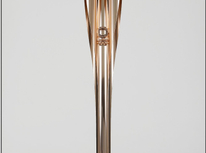 聖火リレーのトーチの展示