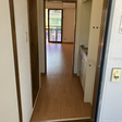 他室参考写真　玄関から見た室内 