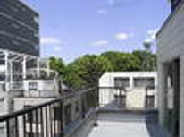 代々木公園まで5分　ルーフバルコニー付きマンション