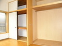 ←こんな収納いかがですか(女性の方へ）。　