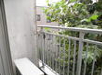 賃貸ブログ　下北沢駅徒歩1分　女子学生限定　エントランスも施錠可能