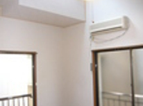 賃貸ブログ　寂しい夜には天窓からサンタさんがやってきますよ！？