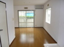 賃貸ブログ　リニュアールしました　フローリング10帖大に