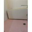洗い場の広いバスルーム 