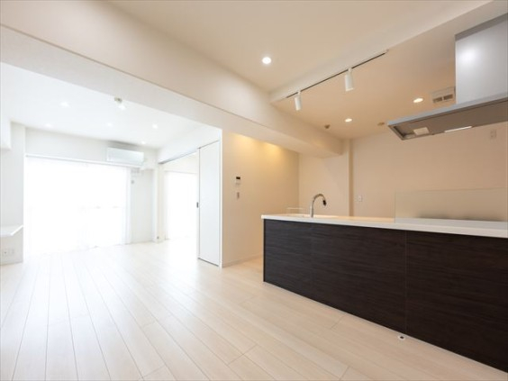 ツインタワー住利 毛利館 最上階角住戸階 仲介手数料無料 リノベーション実施 日当 眺望 通風良好 2駅3路線利用可 住宅ローン控除利用可 生活利便性良好 管理体制良好 タワマン 階 3ldk 8 580万円 専有 24m2 築28年 不動産情報 江東