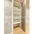 小物などを収納できる廊下収納　／　弊社施工例（グランアルト豊洲14階）2025年7月施工 
