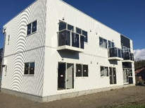 【賃貸】いわき市小名浜、追焚き給湯、シャワー、エアコン、温水洗浄便座、洗髪洗面台、浴室乾燥機、IHクッキングヒーター、TVドアホン、デジタルキー付で、インターネット無料、洋室1LDKの物件、「タウンコート芳浜」をご紹介します。