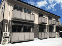 内郷御厩町の築浅1K！設備充実＆ネット無料賃貸