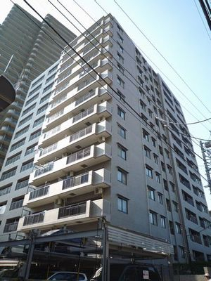コスモグランステージ外観