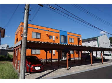 上越教育大学近くの学生アパート「メゾンハピネス」外観