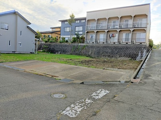 岩木 福岡団地 売地角地 280万円 不動産情報 カンエー ハウジング 上越市のアパート マンション 土地 建物の不動産の仲介