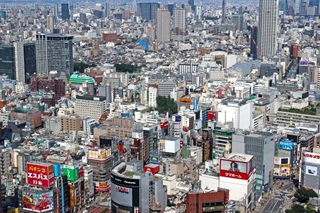 新宿東口