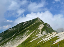 息子と唐松岳に登ってきました。