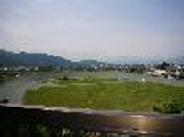 フローリング１２帖の景色の素敵なお部屋、住んでみませんか！