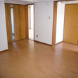 DK9帖の広々としお部屋です。 
