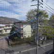 窓からスーパーが見えます 