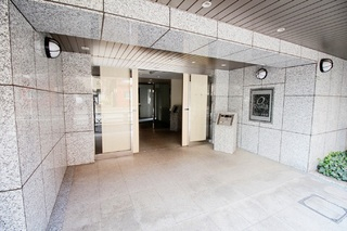 (株)松屋売買：クオリア後楽園エントランス写真
