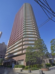 飯田橋の不動産会社(株)松屋撮影：ローレルコート新宿タワー外観