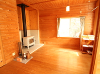 薪ストーブのある木の家！