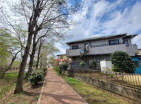 「水戸」大塚池の畔に建つ住宅