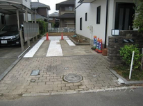 スーパー・バス停が目の前の便利な立地！