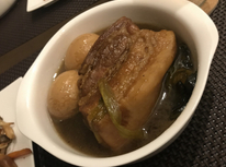 じっくりコトコト角煮づくり！