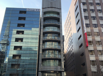 大津通沿いのワンフロア専有物件【SUZU1 O2ビル】のご紹介です。