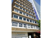 桜通り沿いの大規模リニューアル物件【東和高岳ビル】のご紹介