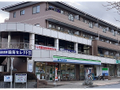 コンビニ（ファミリーマート）  