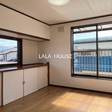 バルコニーへは2部屋から出入り可能！ 