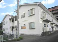 【大倉山】賃料　74，000円の２DK・大型バイクも相談可能です。