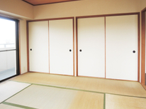 【大倉山】駅歩７分★約４０平米の１ＤＫ★バストイレ別追い焚き★日当たり良好