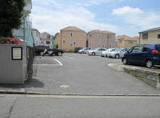 【大倉山】大倉山記念病院前の駐車場に空きあり