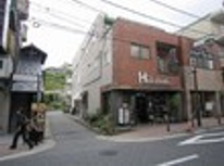 大倉山駅より徒歩１分！洋室約１４．４帖のワンルームマンション♪