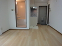 初台駅３分　室内リニューアルのバストイレ別物件