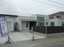 堀口の新築現場は、ほぼ完成しています！