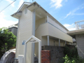 ブルー系のかわいい建物です。  